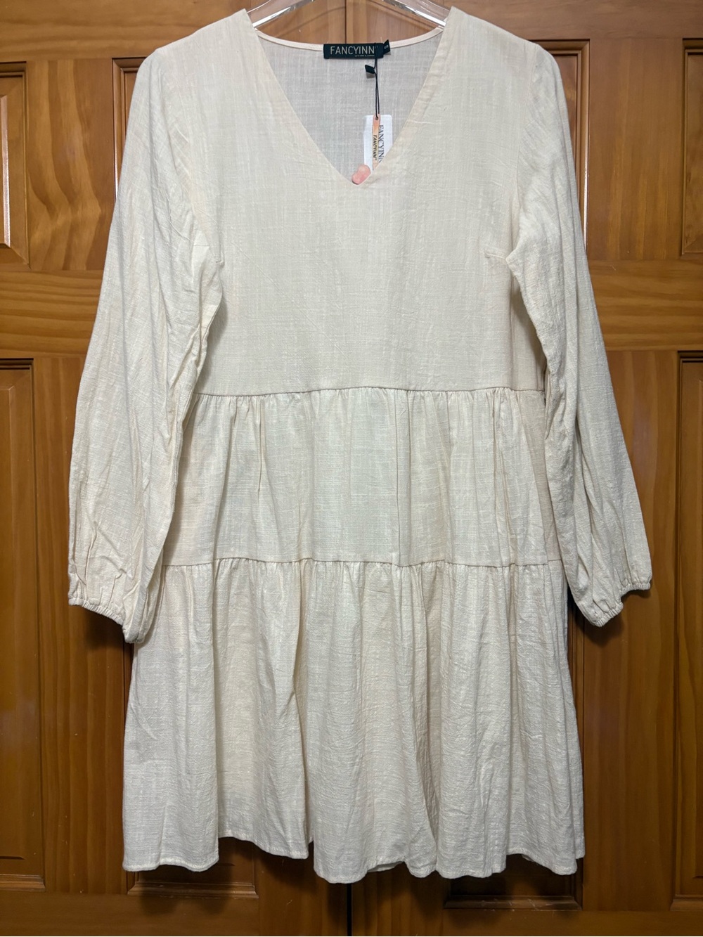 Fancyinn Cream Tiered V-Neck Long Sleeve Dress Size Small NWT